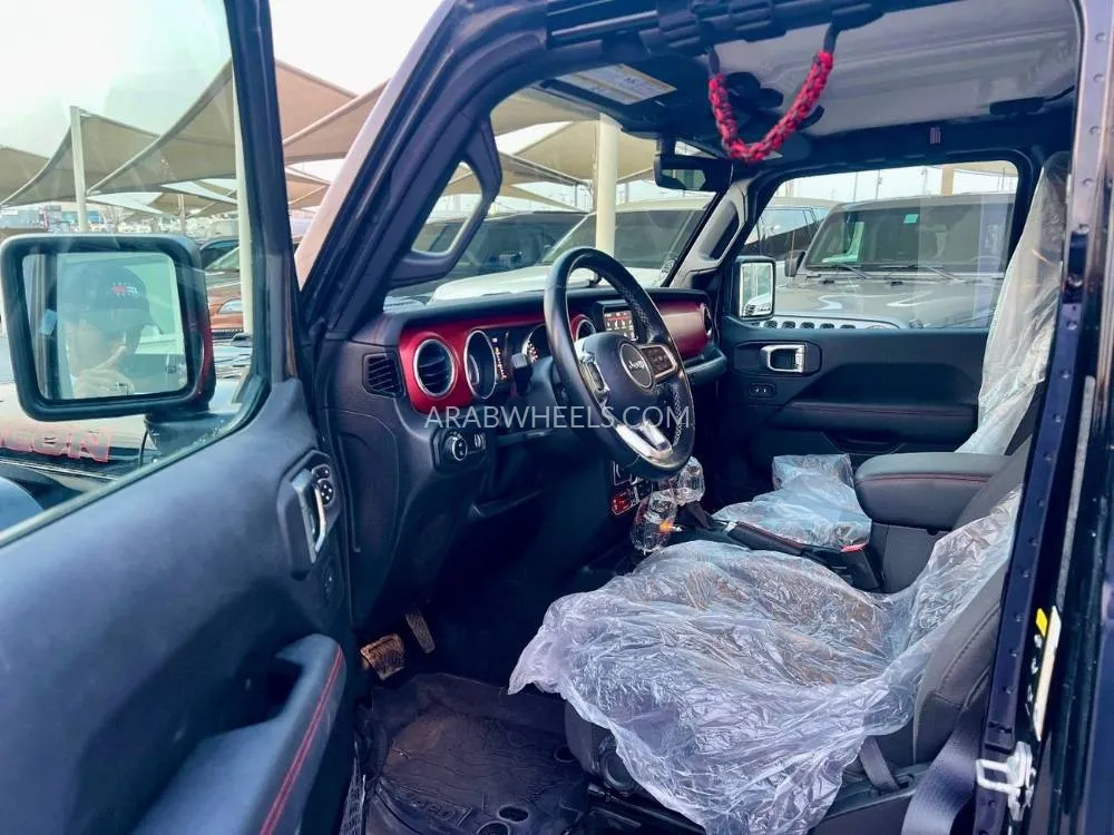 جيب غلادياتور 2023 for Sale in الشارقة Image-8