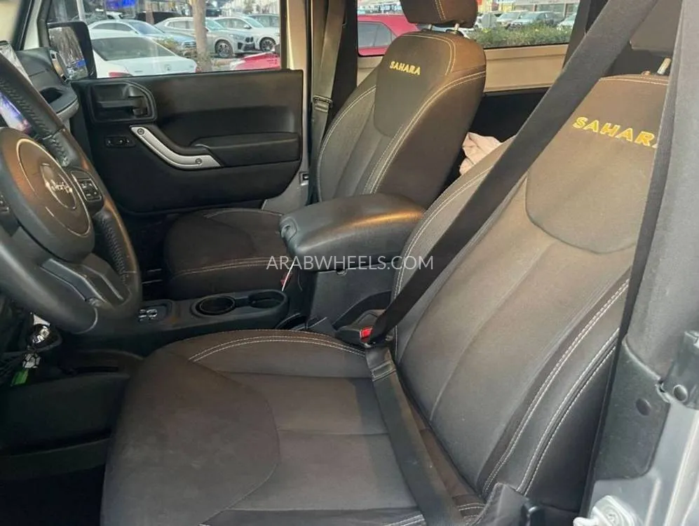 Jeep Wrangler 2015 for Sale in Dubai Image-15