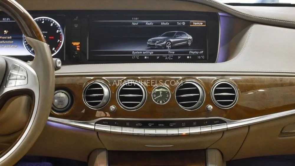 Mercedes Benz CLS Class 2015 for Sale in Sharjah Image-10