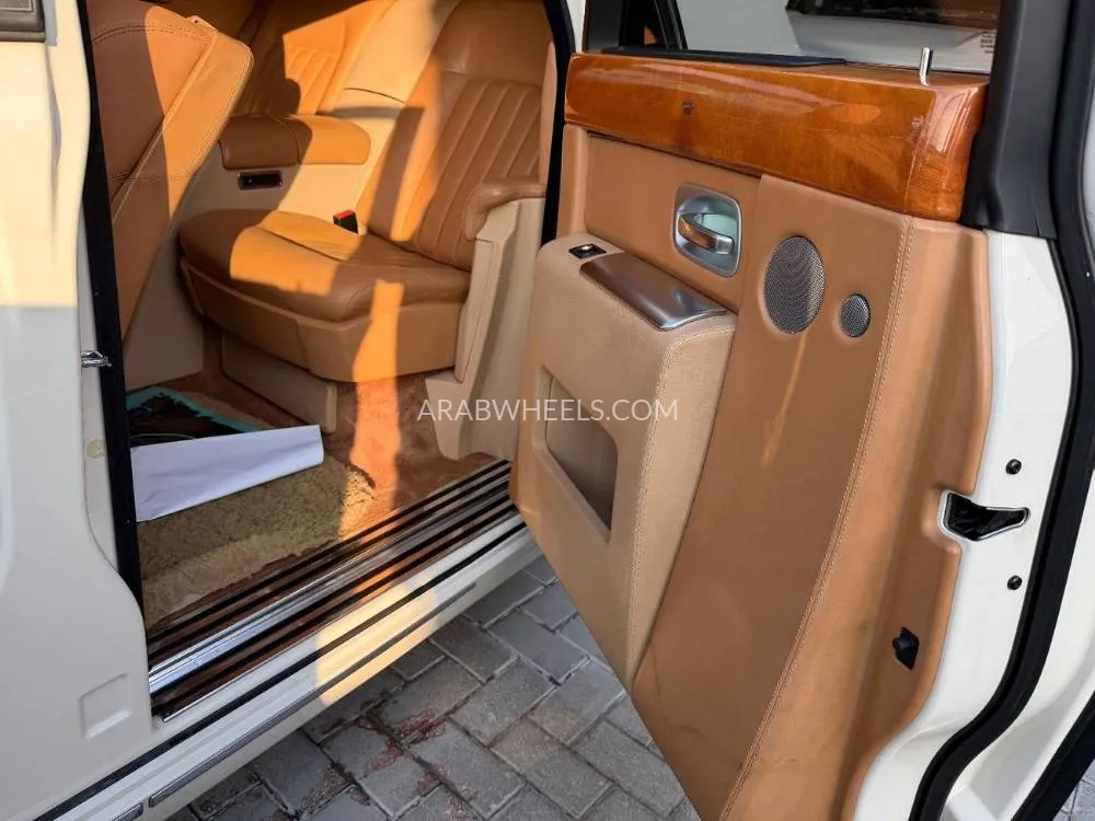 Rolls Royce Phantom 2004 for Sale in Dubai Image-14