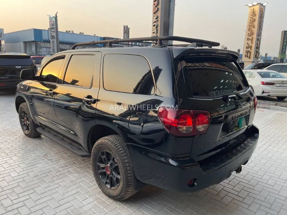 Toyota Sequoia 2021 for Sale in Dubai Image-11