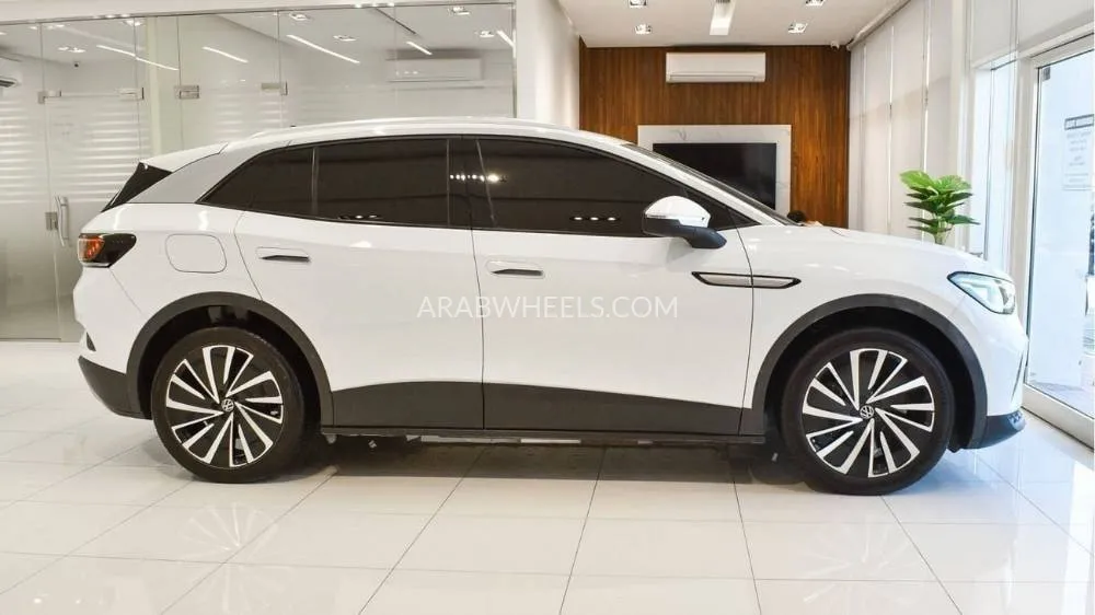 Volkswagen ID.4 2021 for Sale in Sharjah Image-4
