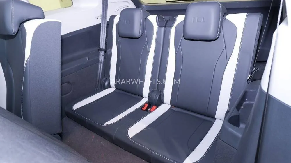 Volkswagen ID.6 2022 for Sale in Sharjah Image-13