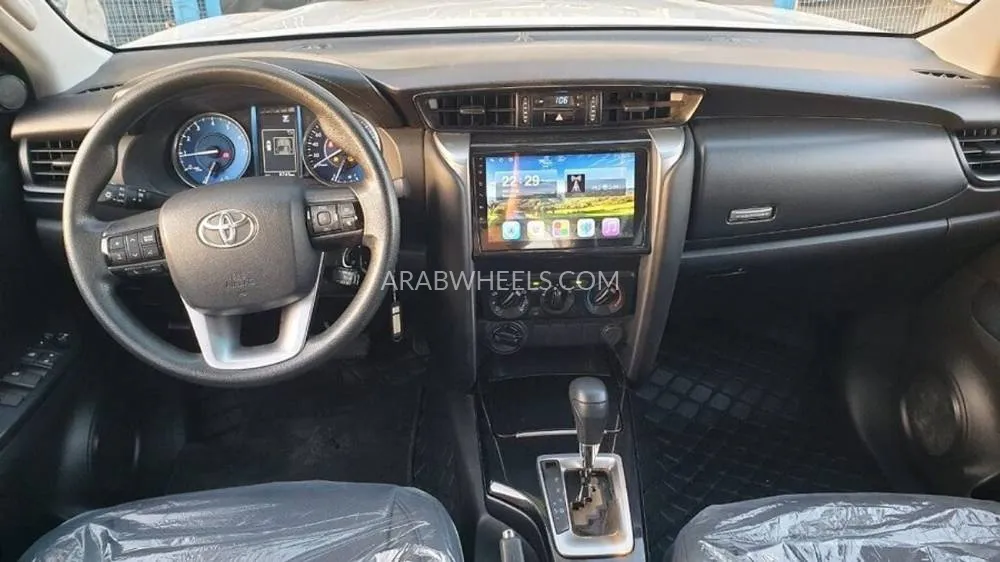 Toyota Fortuner 2023 for Sale in Dubai Image-8