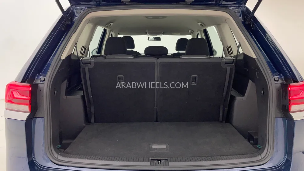 Volkswagen Teramont 2022 for Sale in Dubai Image-26