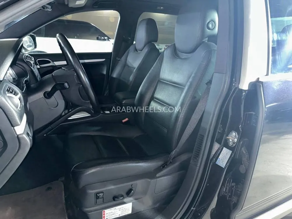 Porsche Cayenne 2008 for Sale in Dubai Image-18