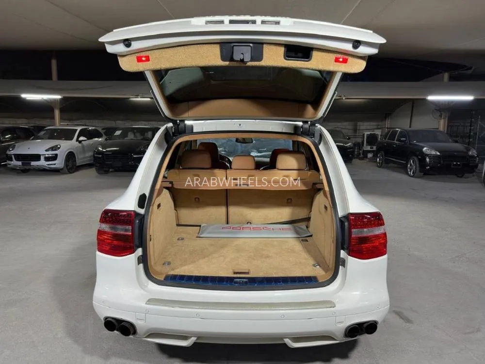 بورشه كايين 2008 for Sale in دبي Image-11