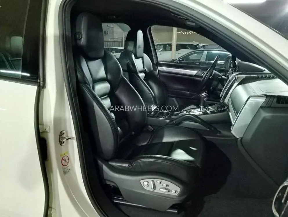 Porsche Cayenne 2011 for Sale in Dubai Image-20
