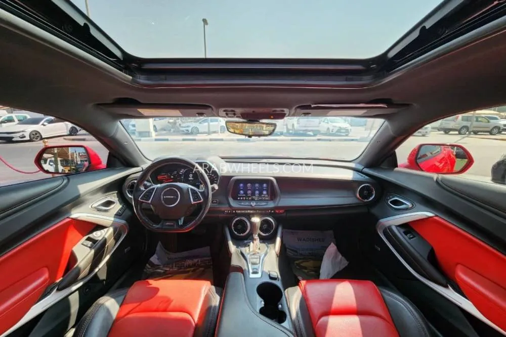Chevrolet Camaro 2021 for Sale in Sharjah Image-10