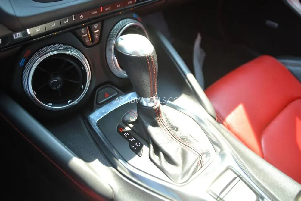 Chevrolet Camaro 2021 for Sale in Sharjah Image-22