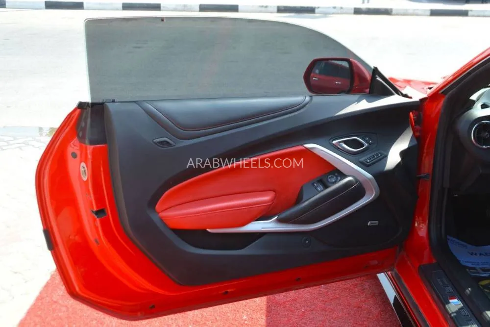 Chevrolet Camaro 2021 for Sale in Sharjah Image-25