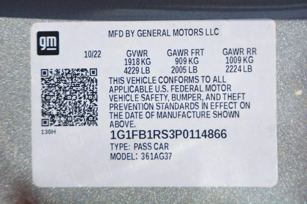 Chevrolet Camaro 2023 for Sale in Sharjah Image-21