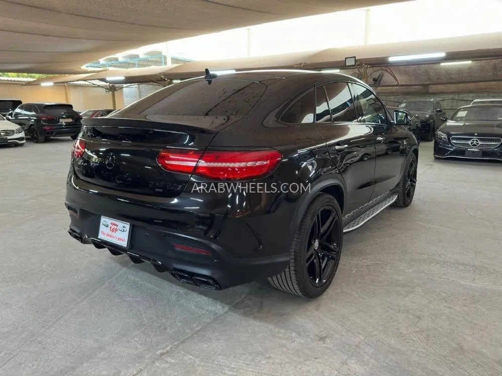 Mercedes Benz GLC Class 2017 for Sale in Dubai Image-2