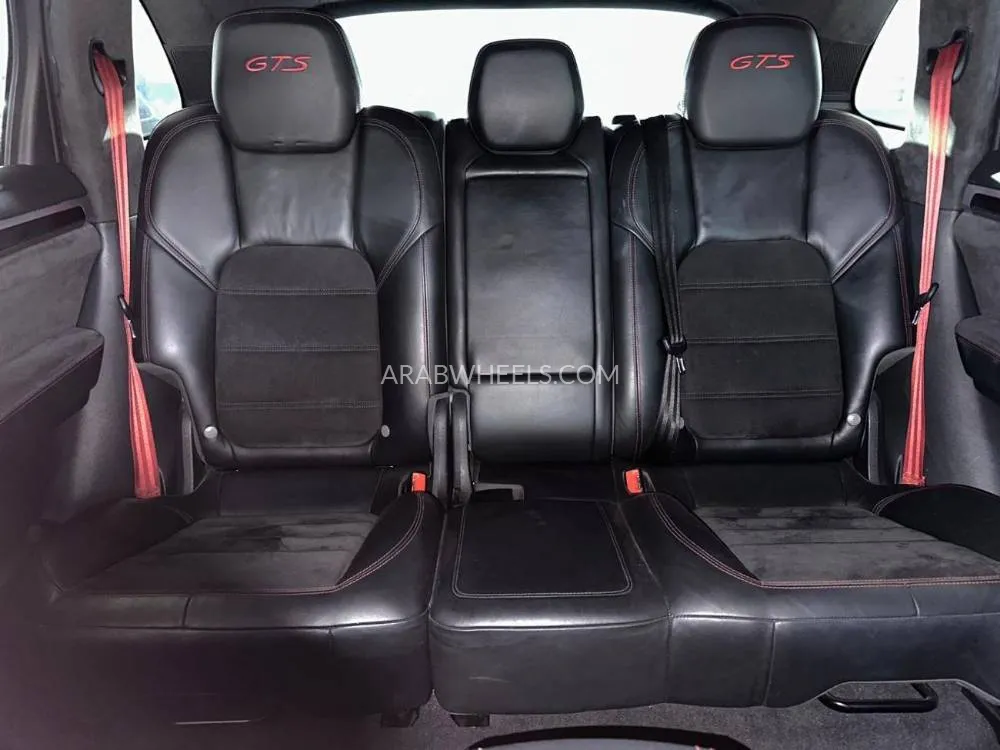 Porsche Cayenne 2013 for Sale in Dubai Image-21