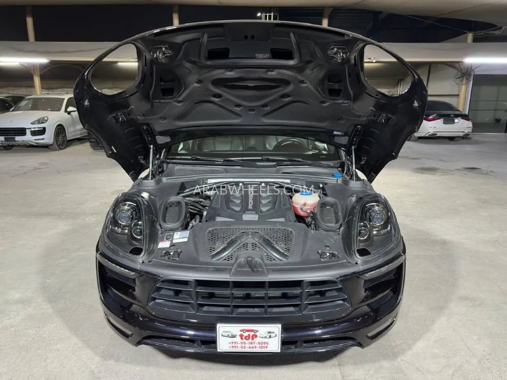 Porsche Macan 2017 for Sale in Dubai Image-9