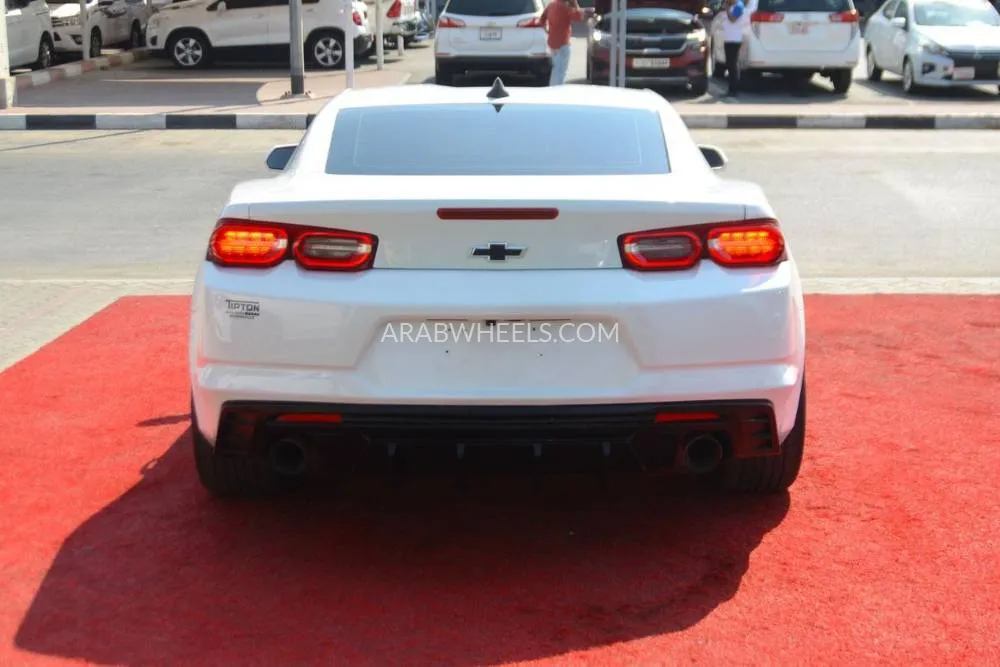 Chevrolet Camaro 2020 for Sale in Sharjah Image-7