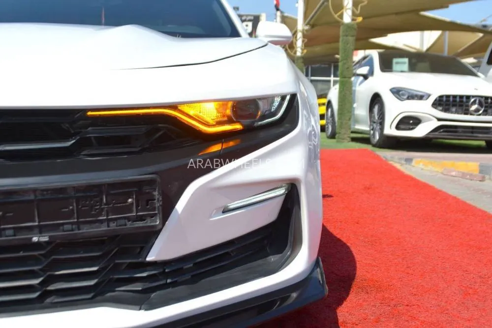 Chevrolet Camaro 2020 for Sale in Sharjah Image-8