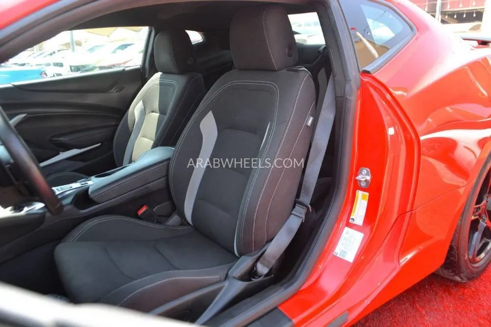 Chevrolet Camaro 2024 for Sale in Sharjah Image-16