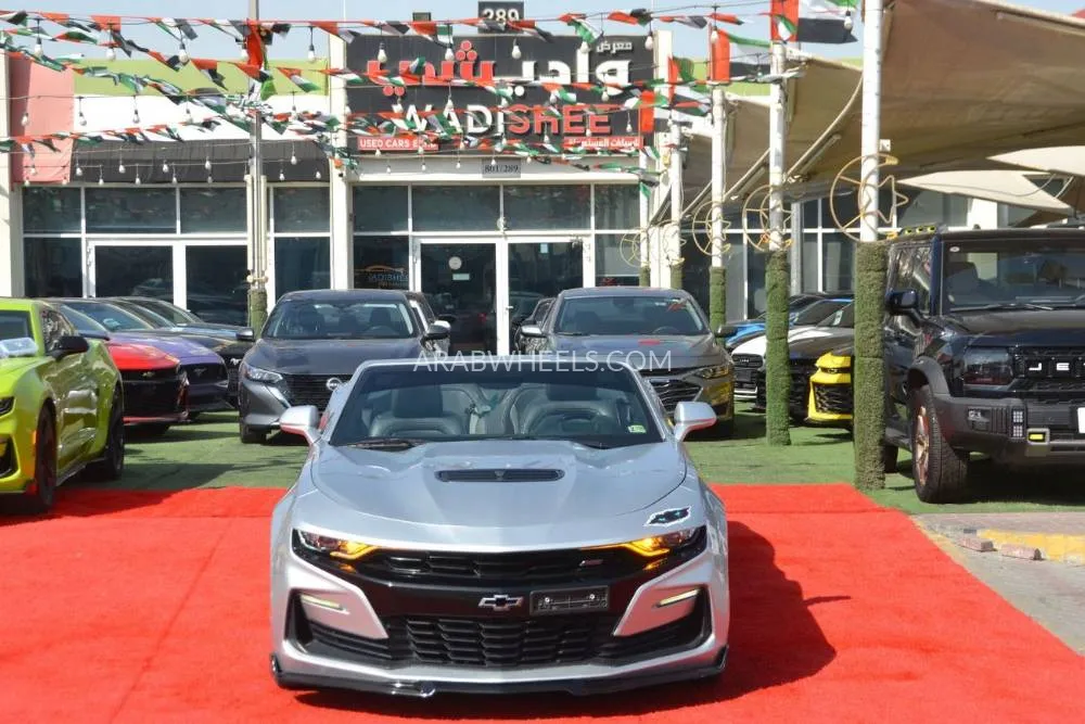Chevrolet Camaro 2019 for Sale in Sharjah Image-2