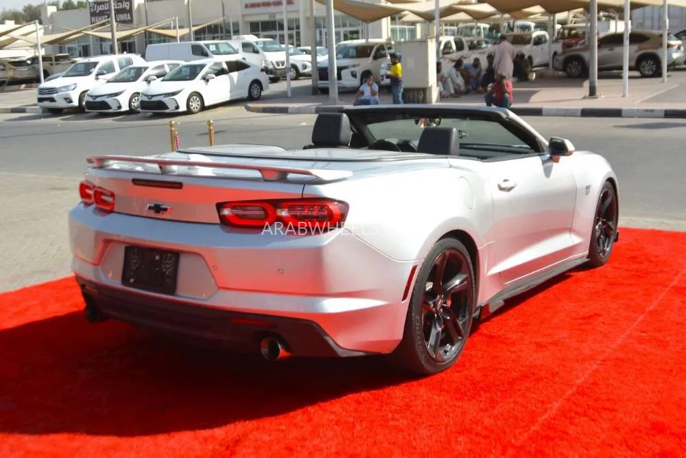 Chevrolet Camaro 2019 for Sale in Sharjah Image-5