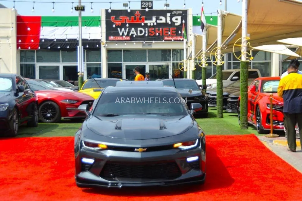 Chevrolet Camaro 2017 for Sale in Sharjah Image-2