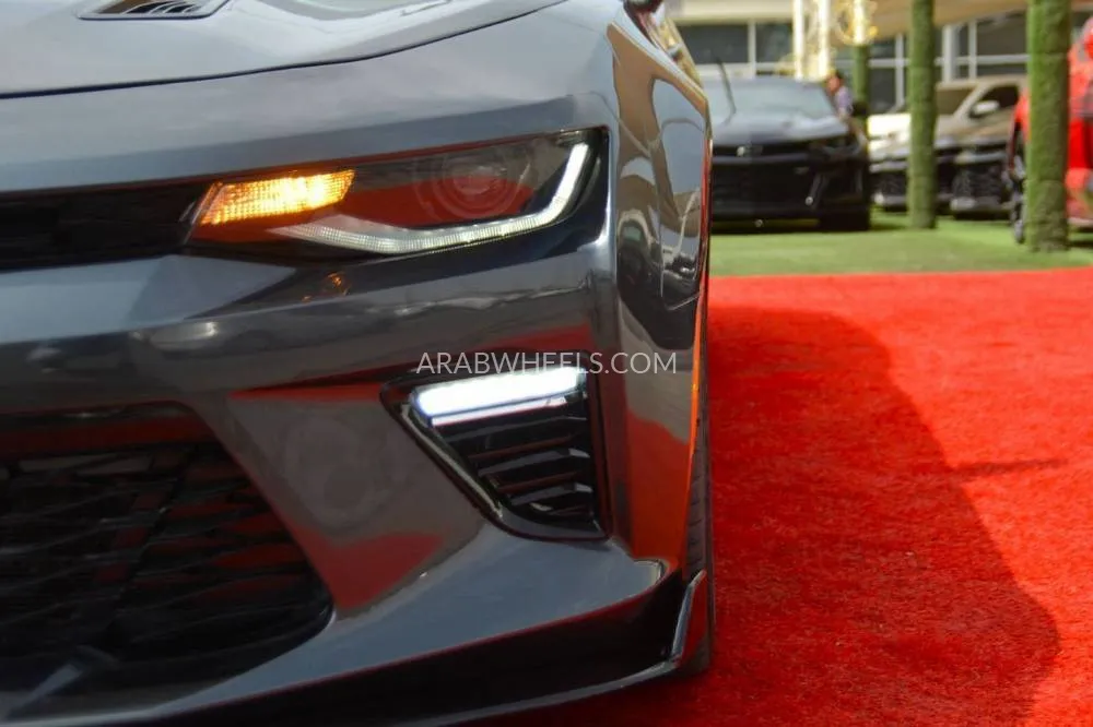 Chevrolet Camaro 2017 for Sale in Sharjah Image-21