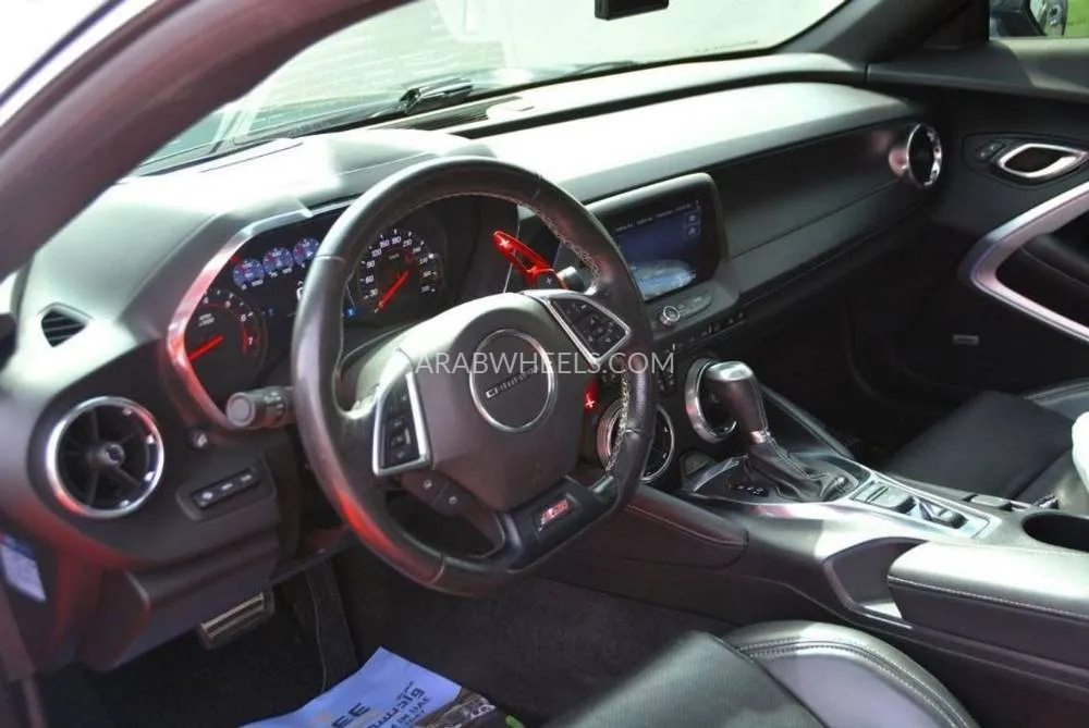 Chevrolet Camaro 2019 for Sale in Sharjah Image-10