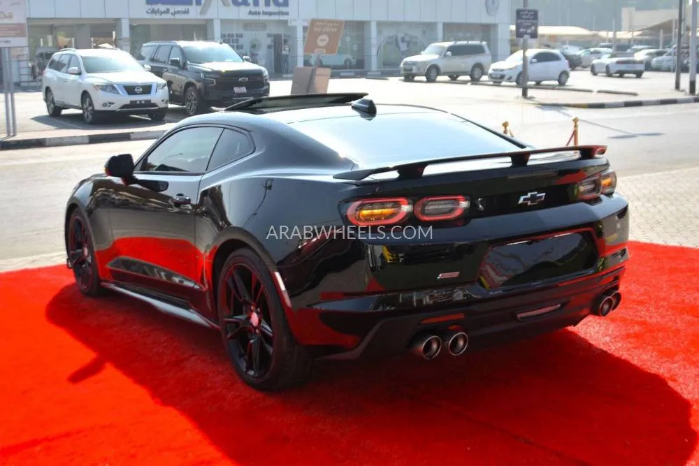 Chevrolet Camaro 2021 for Sale in Sharjah Image-7