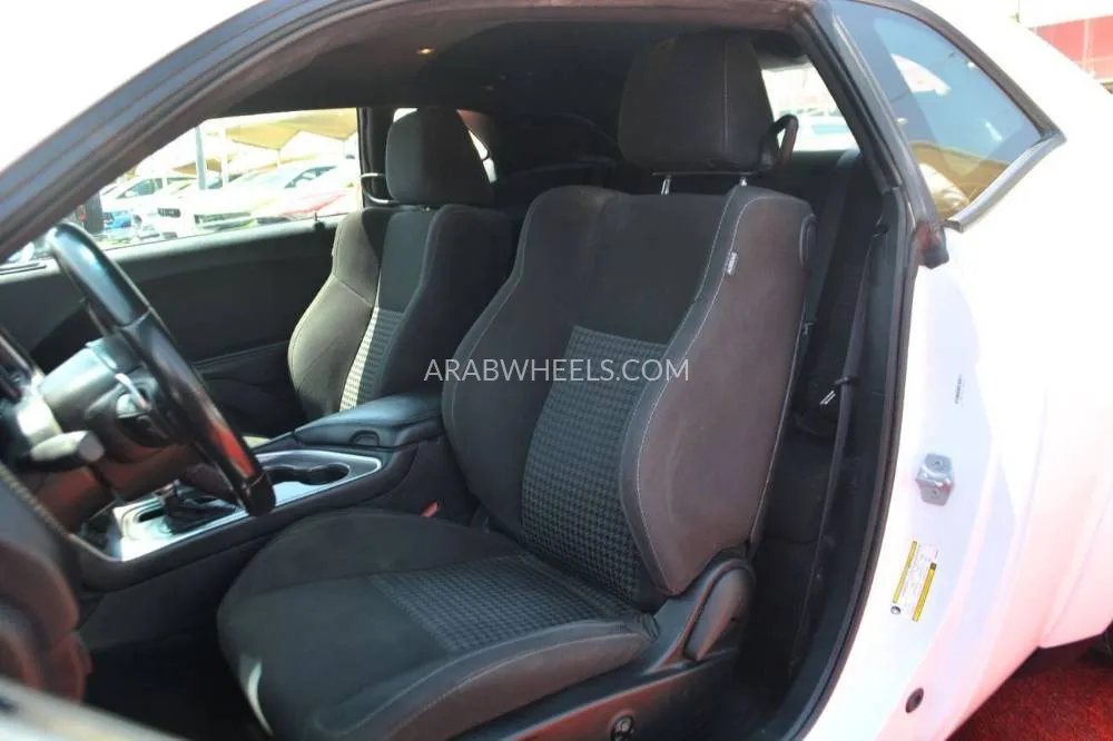 دودج تشالينجر 2021 for Sale in الشارقة Image-17