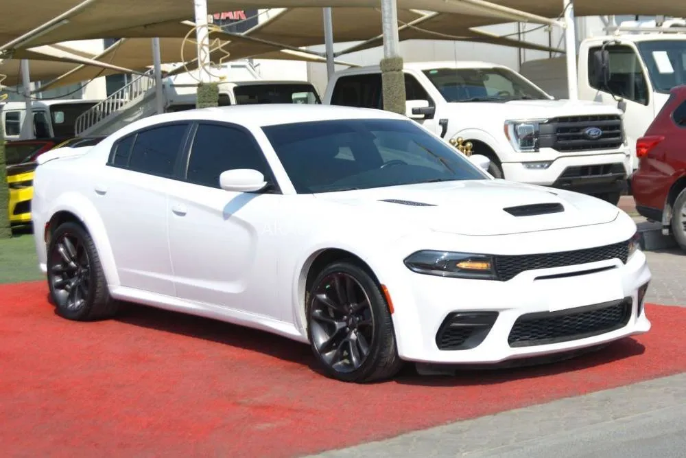 Dodge Charger 2020 for Sale in Sharjah Image-4