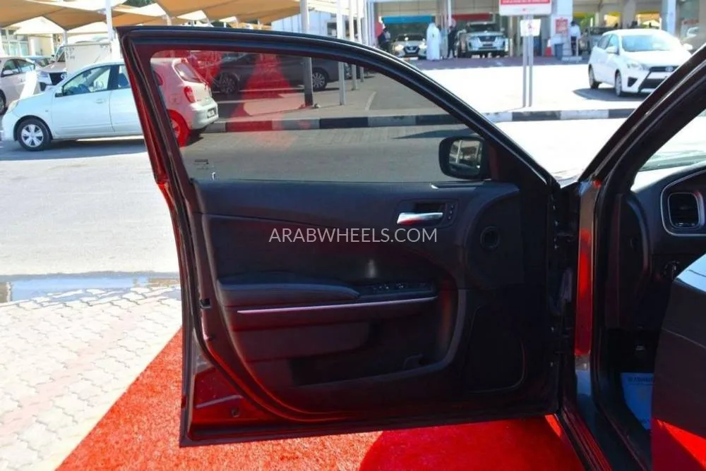 Dodge Charger 2021 for Sale in Sharjah Image-25