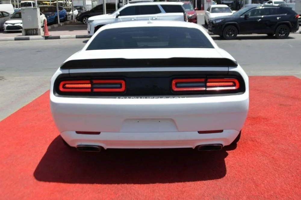 Dodge Charger 2020 for Sale in Sharjah Image-7