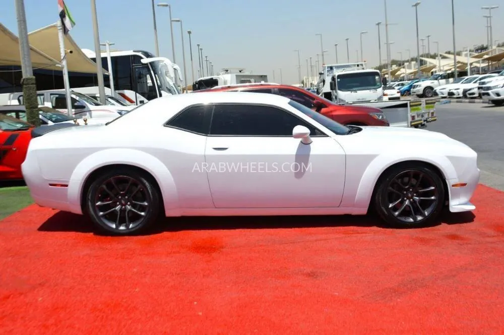 Dodge Charger 2020 for Sale in Sharjah Image-14