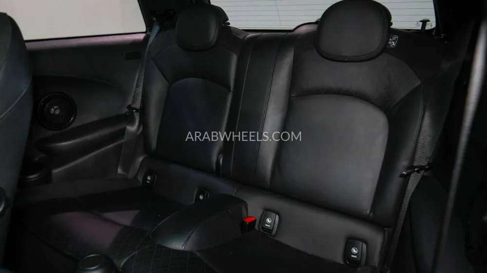 Mini Cooper 2023 for Sale in Abu Dhabi Image-7