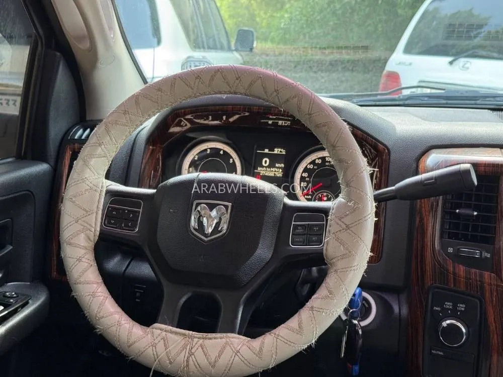 Dodge Ram Van 2014 for Sale in Sharjah Image-10