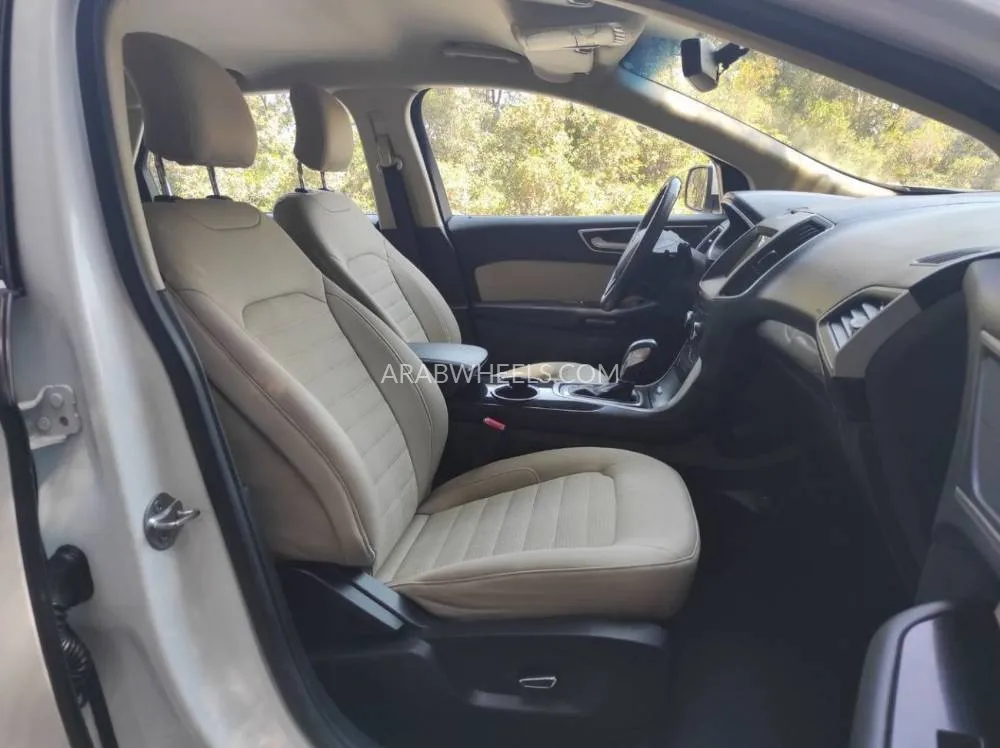 Ford Edge 2017 for Sale in Sharjah Image-12