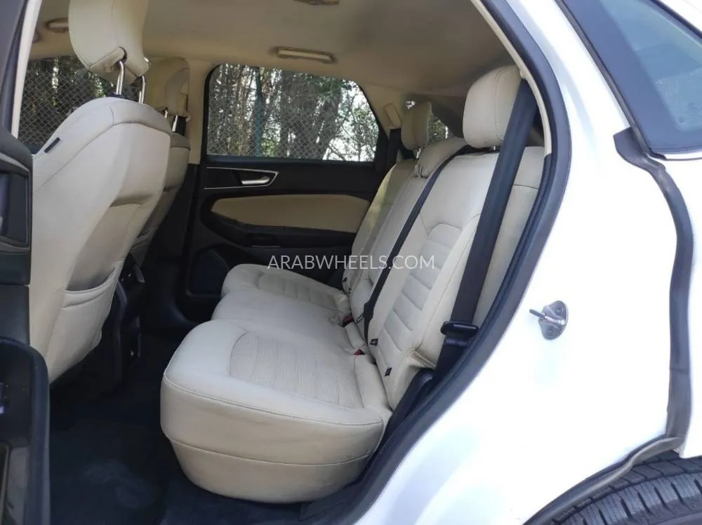 Ford Edge 2017 for Sale in Sharjah Image-15