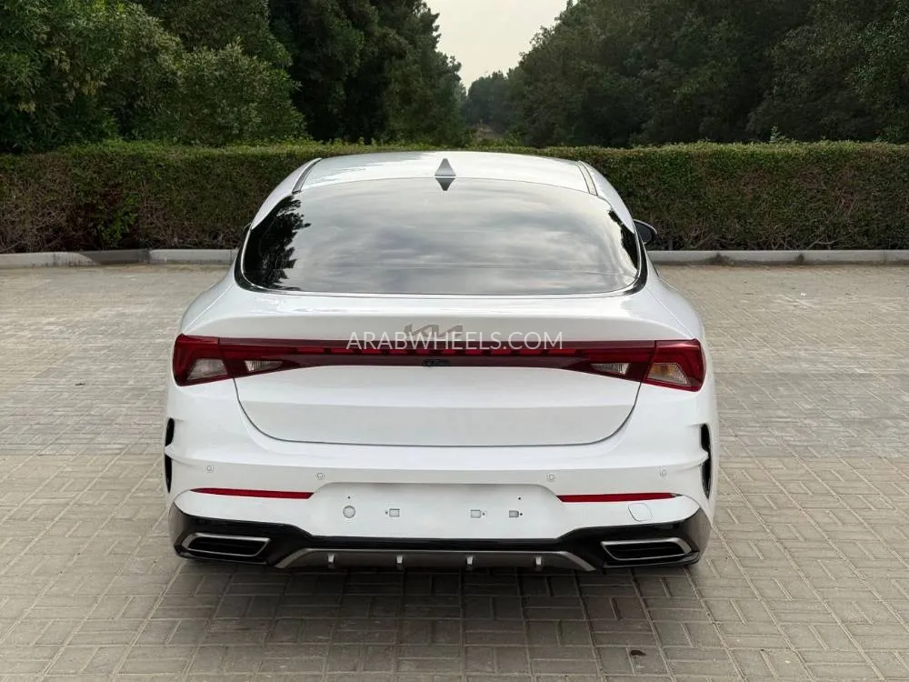 Kia K5 2022 for Sale in Sharjah Image-6
