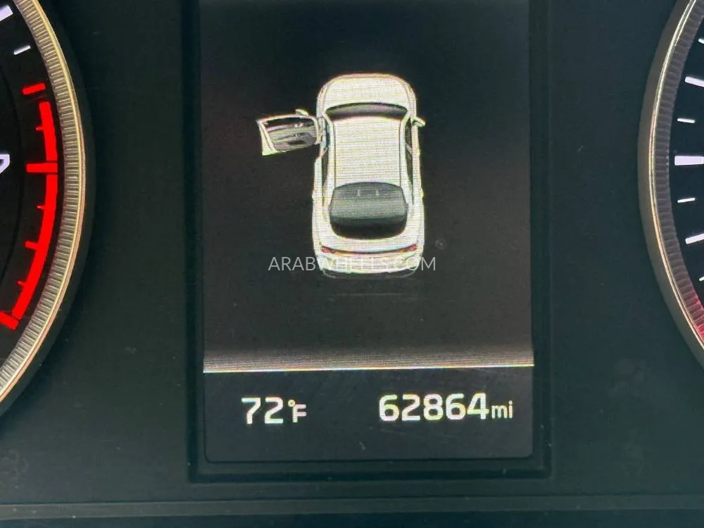 Kia K5 2022 for Sale in Sharjah Image-8