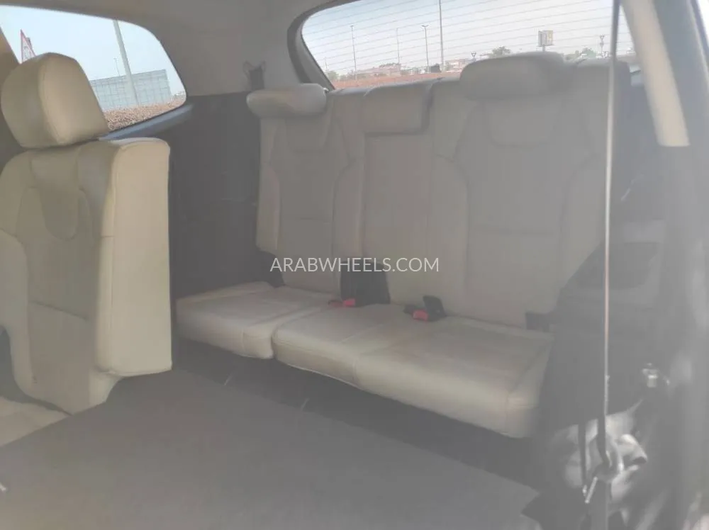 Kia Telluride 2020 for Sale in Sharjah Image-8