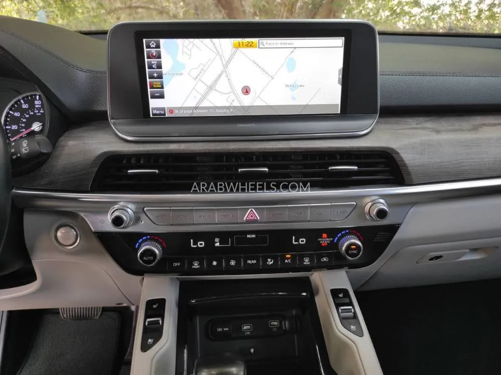 Kia Telluride 2020 for Sale in Sharjah Image-17