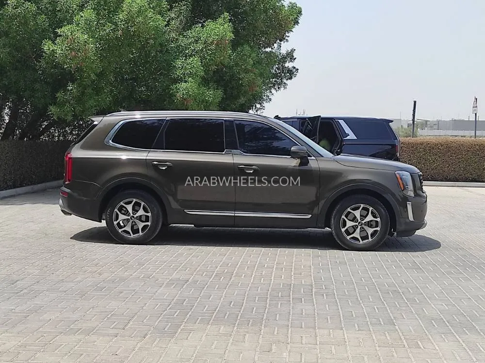 Kia Telluride 2020 for Sale in Sharjah Image-18