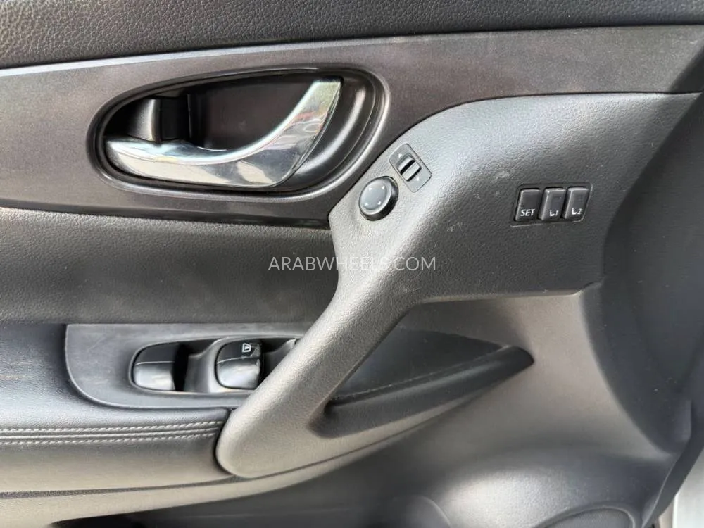 Nissan Rogue 2018 for Sale in Sharjah Image-15