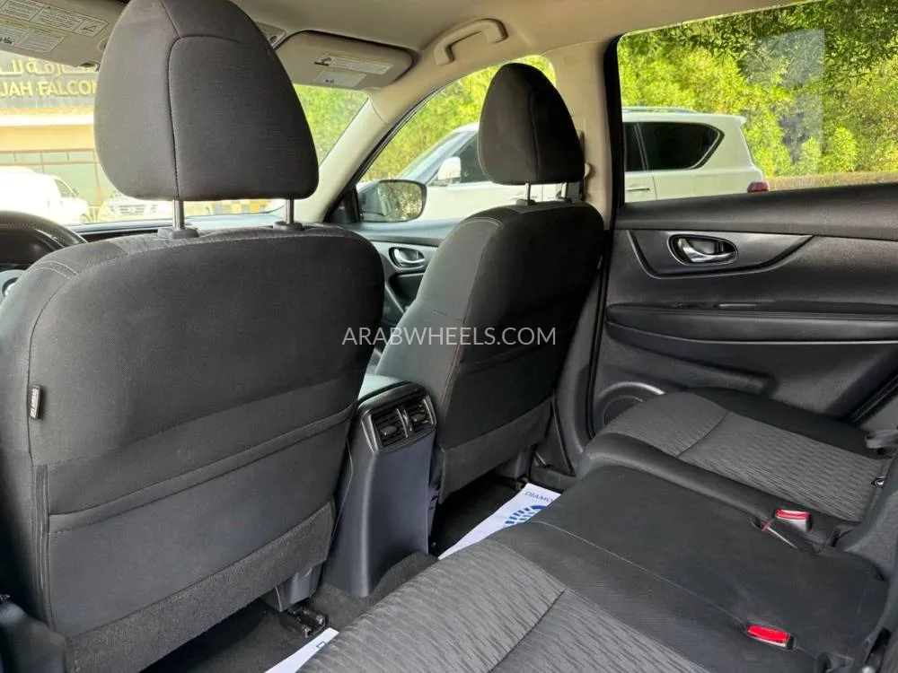 Nissan Rogue 2018 for Sale in Sharjah Image-23