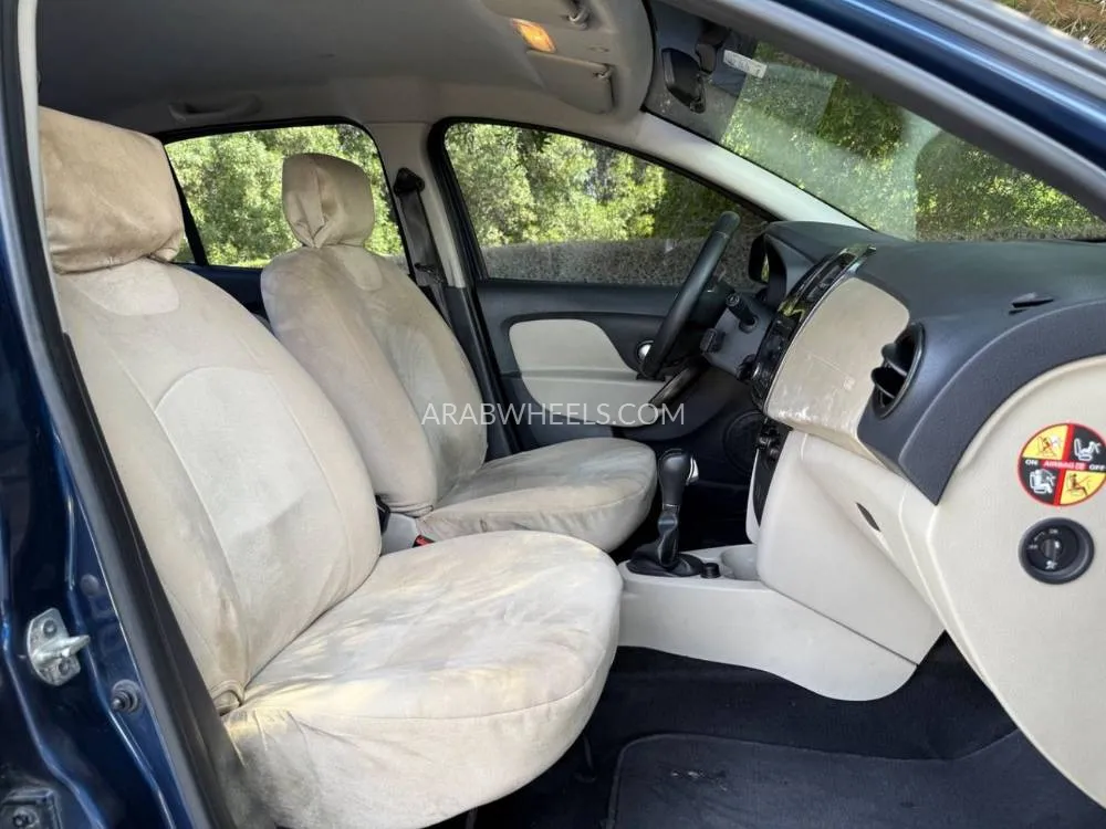 Renault Symbol 2020 for Sale in Sharjah Image-13