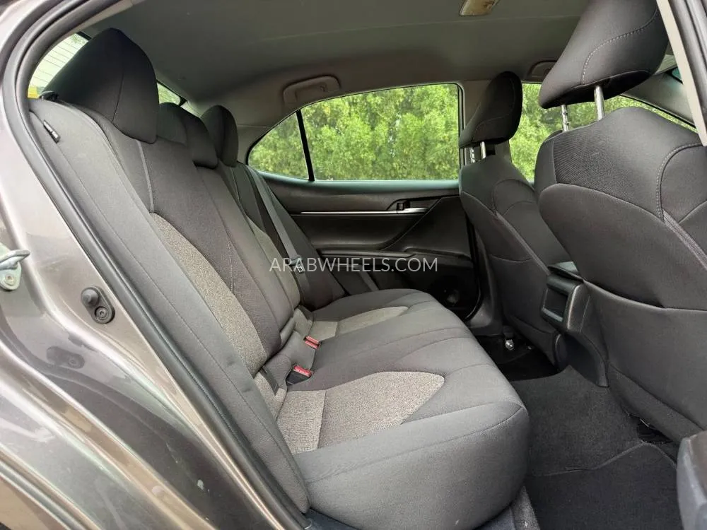 Toyota Camry 2023 for Sale in Sharjah Image-10