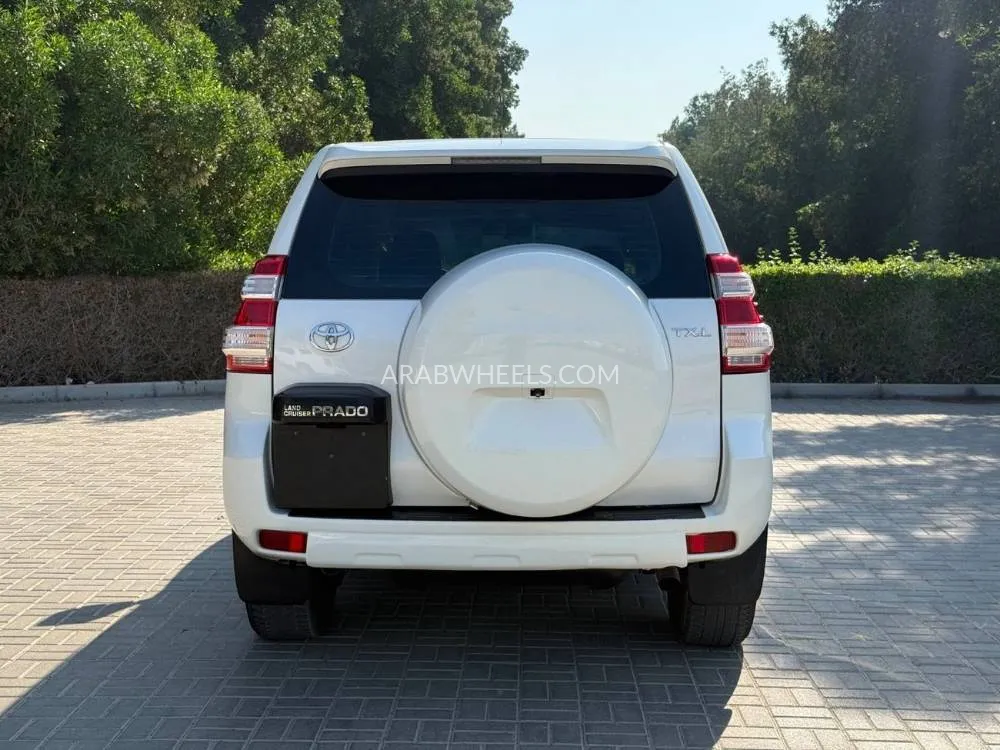 Toyota Land Cruiser Prado 2016 for Sale in Sharjah Image-8