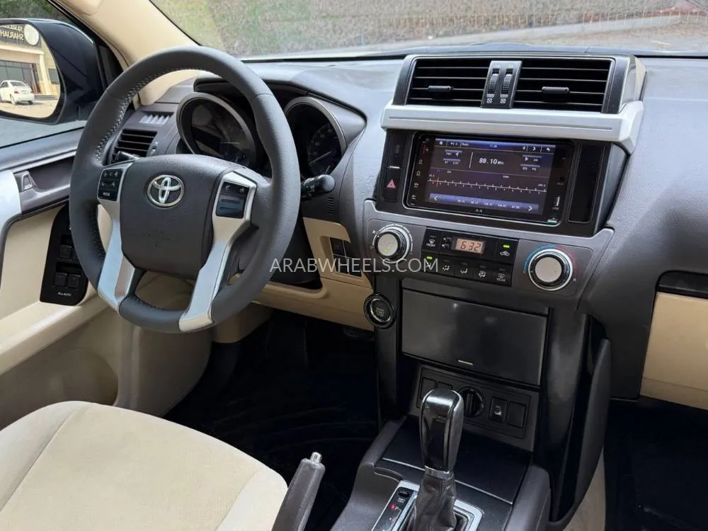 Toyota Land Cruiser Prado 2016 for Sale in Sharjah Image-15