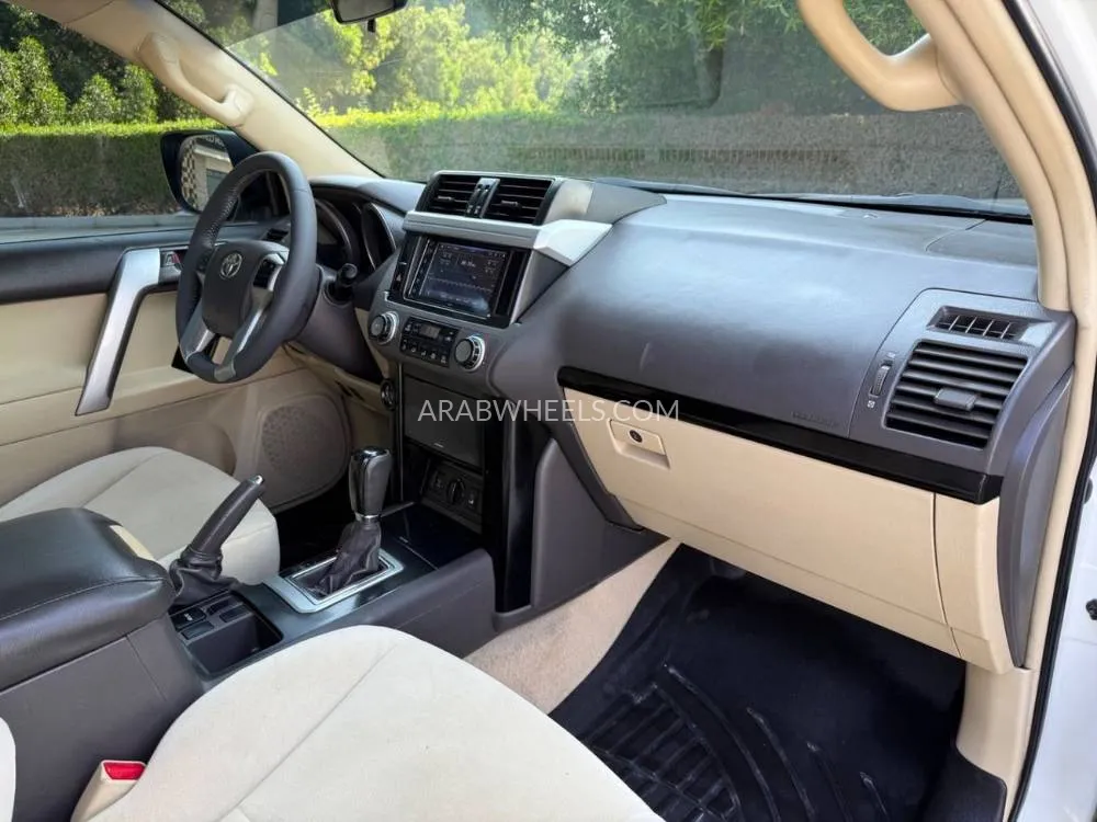 Toyota Land Cruiser Prado 2016 for Sale in Sharjah Image-22