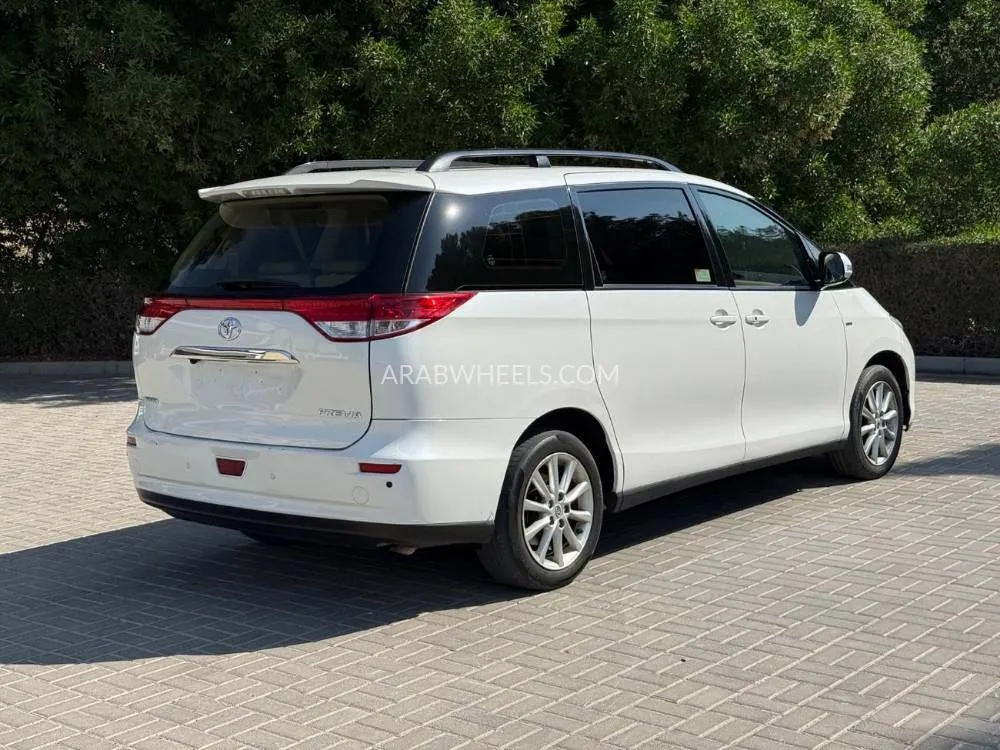 Toyota Previa 2020 for Sale in Sharjah Image-5